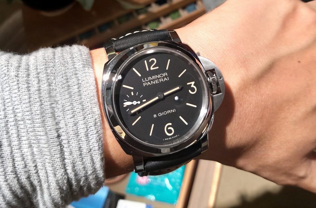 Panerai Luminor replica watch is good choice for men.